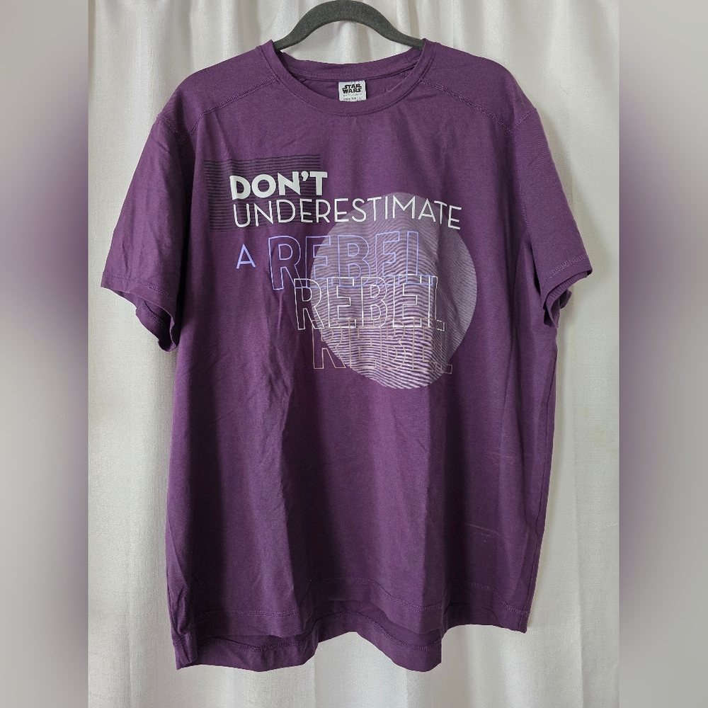 Disney Store Star Wars Purple Short Sleeve Tee Size XL